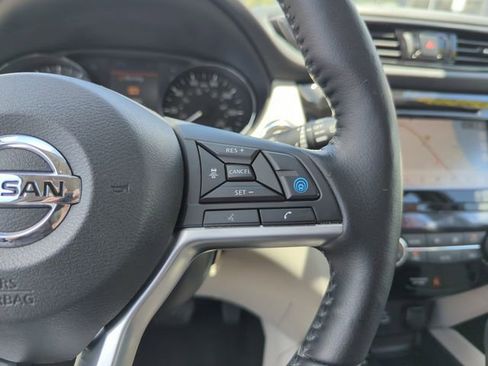 Certified 2021 Nissan Rogue Sport SL w/ Premium Package FWD image 43