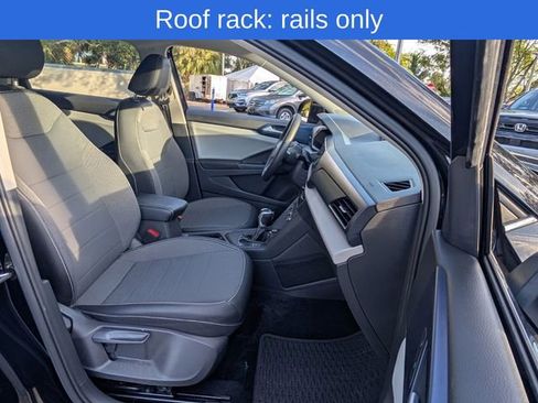 Used 2022 Volkswagen Taos SE image 15