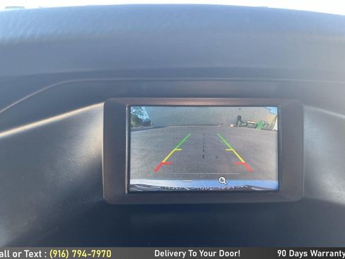 Used 2018 Ford Focus SE image 20