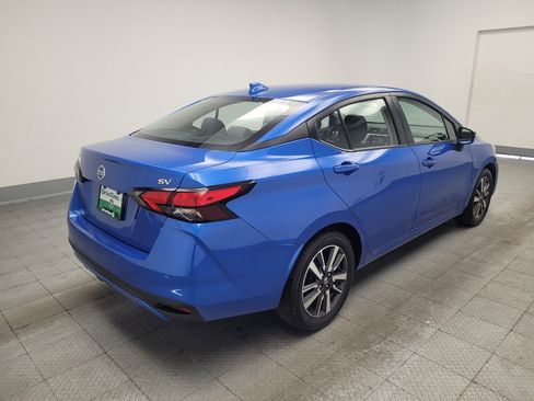 Used 2021 Nissan Versa SV FWD image 9