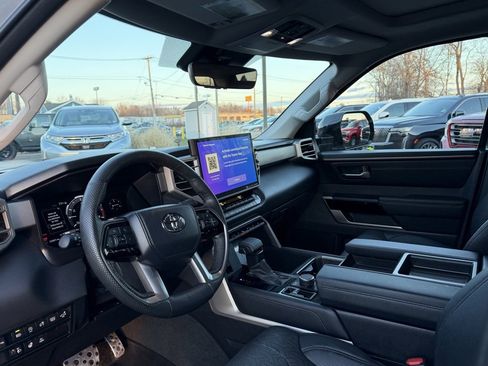 Used 2024 Toyota Tundra Limited image 14