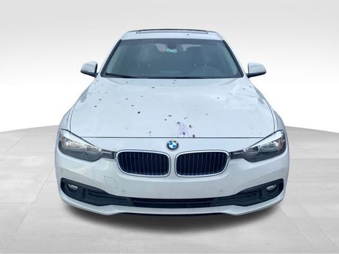 Used 2017 BMW 320i Sedan image 9