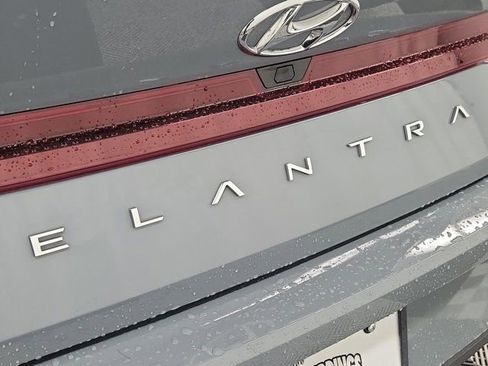 Used 2023 Hyundai Elantra SEL image 8