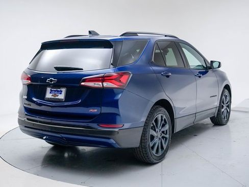 Used 2022 Chevrolet Equinox RS w/ RS Leather Package image 6