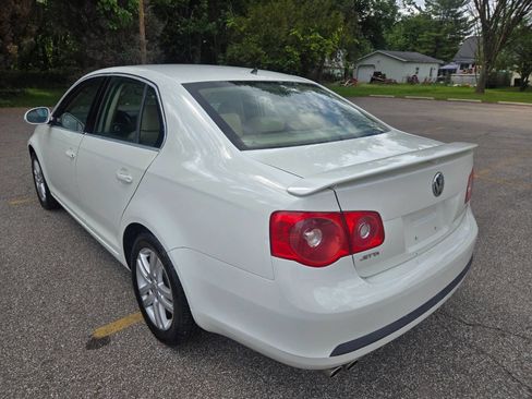 Used 2007 Volkswagen Jetta Wolfsburg Edition FWD image 6