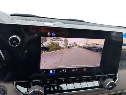 New 2026 Chevrolet Colorado ZR2 w/ Technology Package AWD/4WD image 15