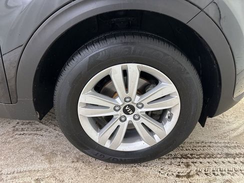 Used 2019 Kia Sportage LX image 25