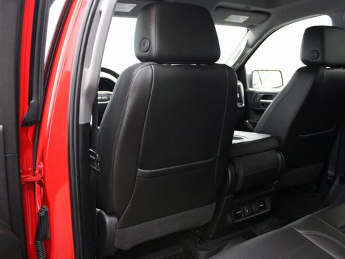 Used 2019 GMC Sierra 1500 SLT w/ LPO, GMC Protection Package image 19