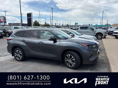 Used 2022 Toyota Highlander XLE
