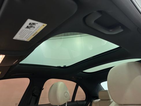 Used 2018 Mercedes-Benz E 300 image 11