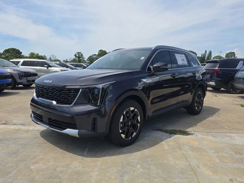 New 2026 Kia Sorento S FWD image 4