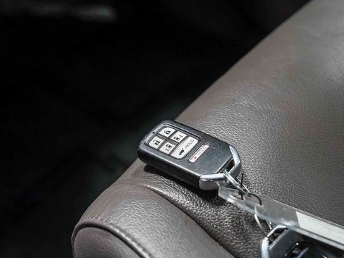 Used 2015 Honda Odyssey Touring image 29
