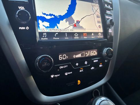 Used 2016 Nissan Murano SV image 25