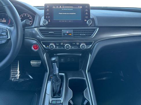 Used 2021 Honda Accord Sport image 11