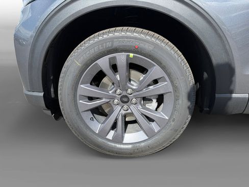 New 2026 Ford Explorer Active AWD/4WD image 9