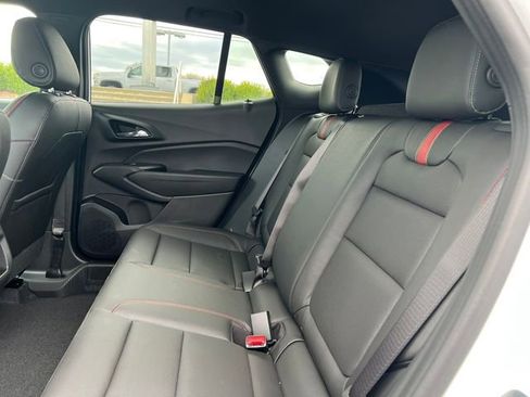 New 2026 Chevrolet Trax RS w/ Sunroof Package FWD image 5
