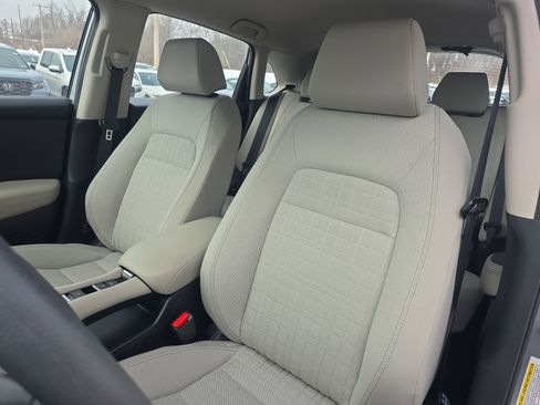 Used 2023 Honda HR-V LX image 10