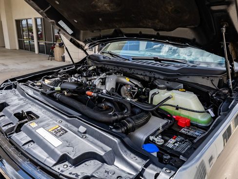 Used 2025 Ford F350 Platinum w/ Platinum Plus Package image 41