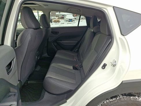 Used 2025 Subaru Crosstrek 2.0i Premium image 9