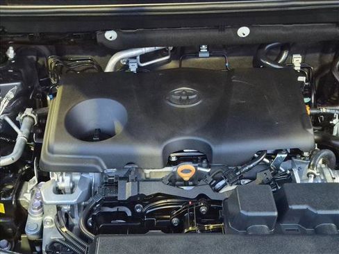 Certified 2025 Toyota RAV4 LE FWD image 22