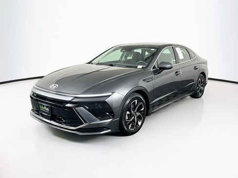 Used 2025 Hyundai Sonata SEL FWD image 3