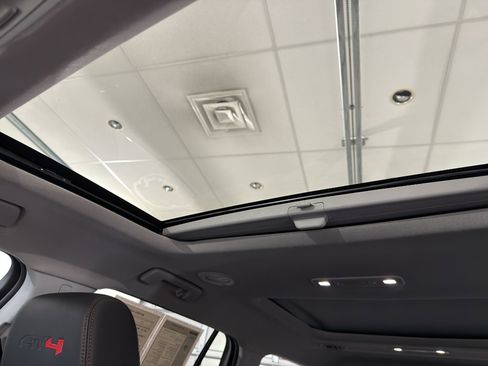 Used 2023 GMC Acadia AT4 w/ Technology Package AWD/4WD image 23