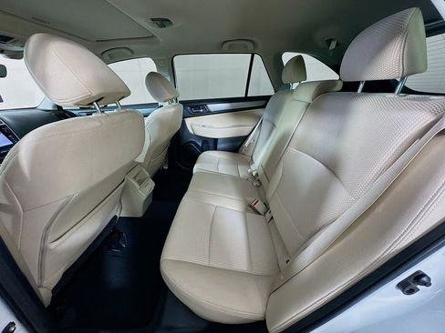 Used 2019 Subaru Outback 2.5i Premium image 29