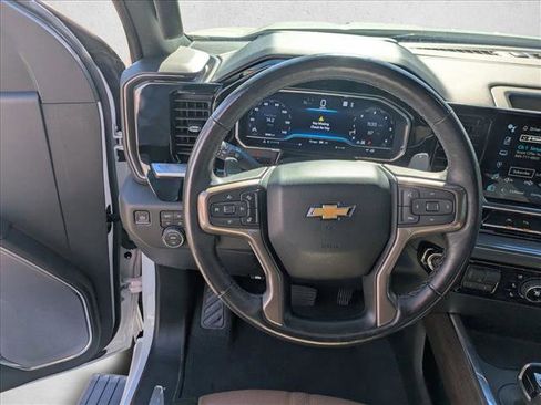 Used 2023 Chevrolet Silverado 1500 High Country w/ High Country Premium Package image 12