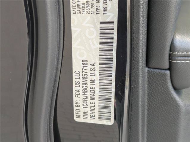 Used 2022 Jeep Grand Cherokee Limited AWD/4WD image 15