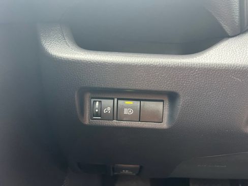 Used 2023 Toyota RAV4 LE AWD/4WD image 39
