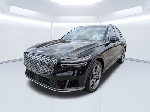 Used 2025 Genesis Electrified GV70 AWD/4WD image 8