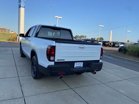 Used 2026 Honda Ridgeline Black Edition image 9