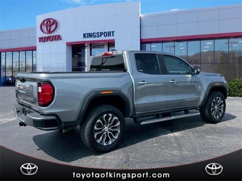 Used 2024 GMC Canyon Denali image 5