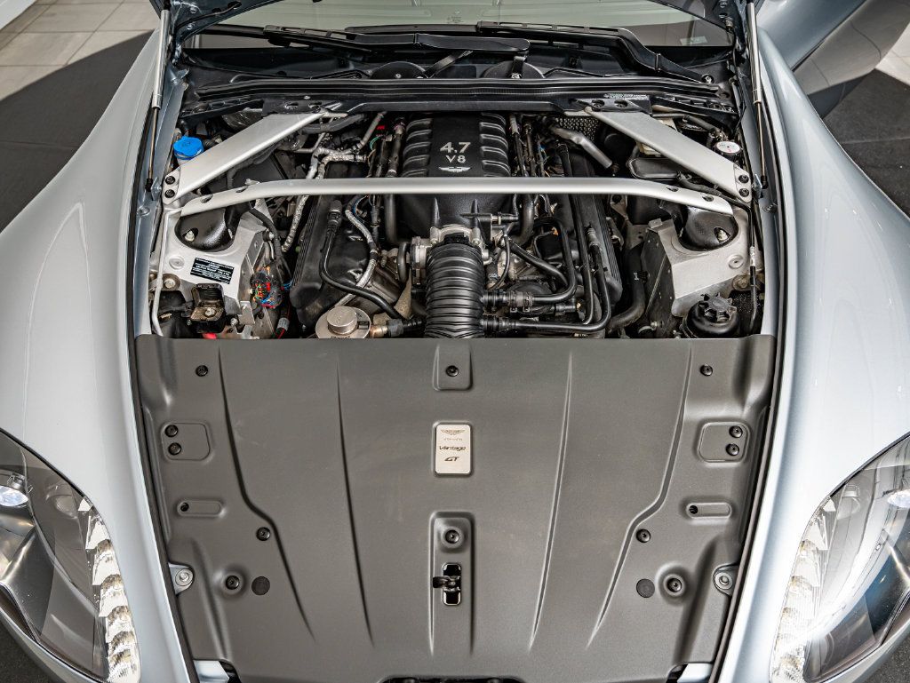 Used 2015 Aston Martin V8 Vantage GT RWD image 42