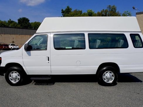 Used 2014 Ford E-250 and Econoline 250 Extended w/ Power Group image 2