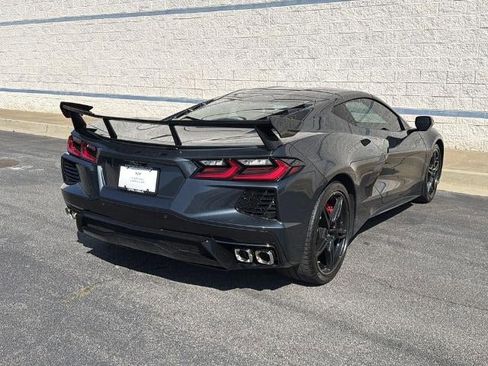 Used 2021 Chevrolet Corvette Stingray Coupe w/ Z51 Performance Package RWD image 7