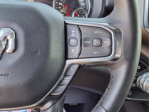 Used 2025 RAM 1500 Laramie AWD/4WD image 17