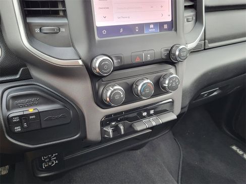 Used 2024 RAM 2500 Big Horn image 27