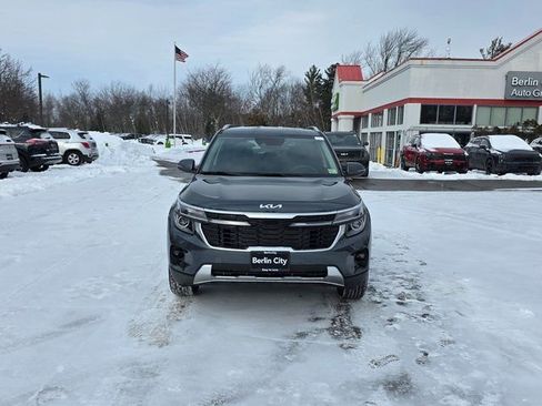 New 2026 Kia Seltos S image 2