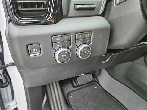New 2026 GMC Sierra 2500 AT4X w/ LPO, Black Badging Package AWD/4WD image 20