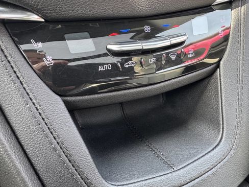 Used 2023 Cadillac XT5 Sportv w/ Technology Package image 16