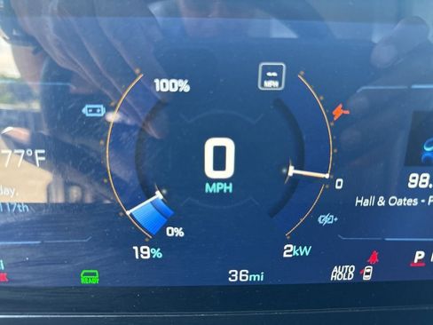 Used 2024 Chevrolet Brightdrop 600 w/ Battery Pack, Max Range AWD/4WD image 18
