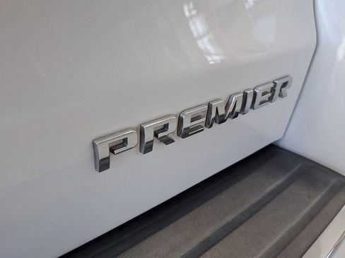 Used 2019 Chevrolet Suburban Premier AWD/4WD image 31