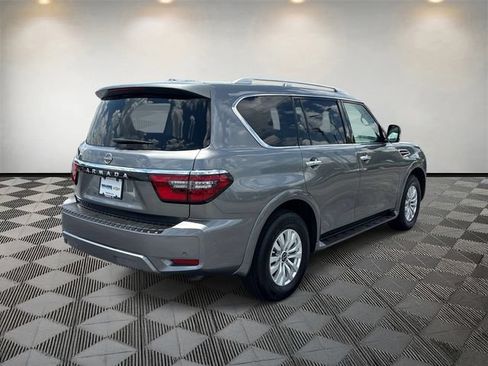 Used 2024 Nissan Armada SV AWD/4WD image 5