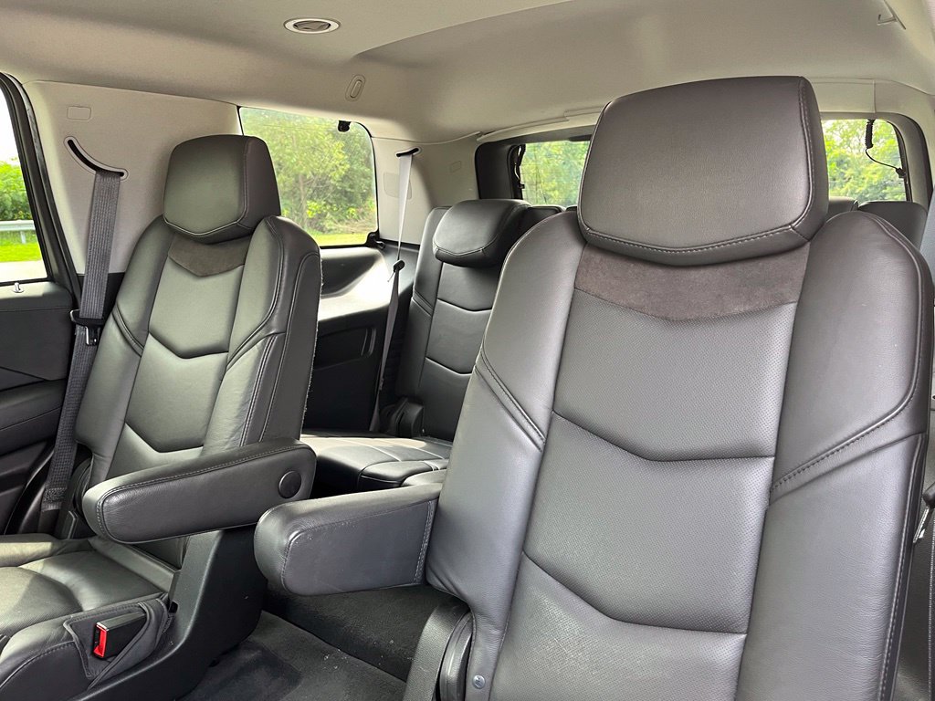 Used 2018 Cadillac Escalade Luxury w/ LPO, Radiant Package AWD/4WD image 23
