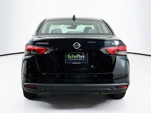 Used 2020 Nissan Versa SV FWD image 7