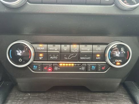 Used 2021 Ford Expedition Limited image 19