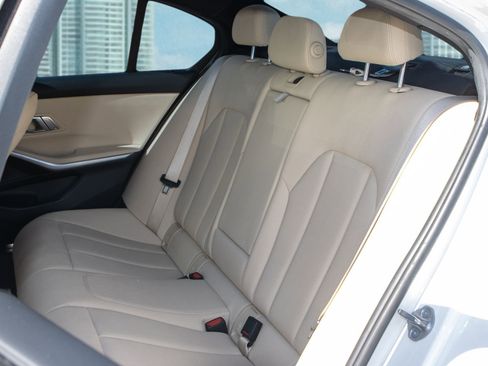 Used 2020 BMW 330i Sedan image 17