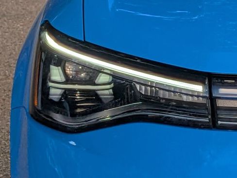 New 2026 Volkswagen Taos SEL image 9