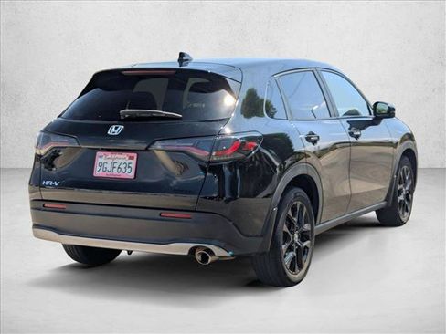 Used 2023 Honda HR-V Sport image 5